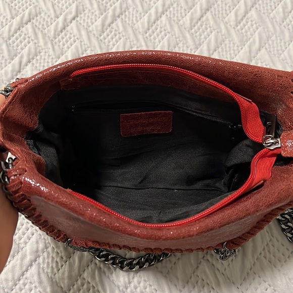 Designer style Leather crossbody bag from Italy - Picture 6 of 10